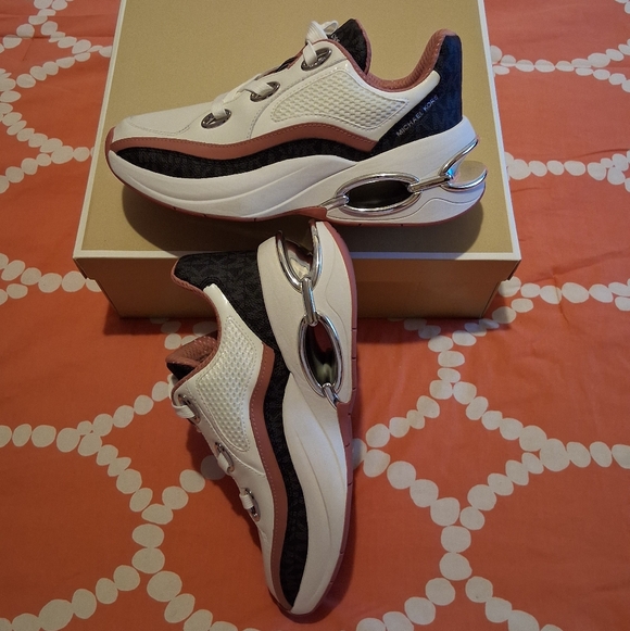 Michael Kors Toni Trainer Sneakers - Picture 10 of 12